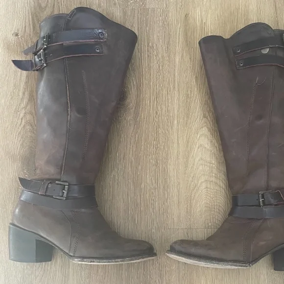 FREEBIRD by Steven Clive Tall Leather Brown Brown, Distressed Buckle, Size 8 - Picture 6 of 16